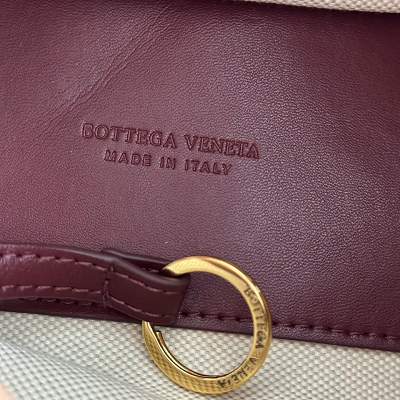 All Categories Official Website "Brand Women's Bags" Women's Bags 💙 BV 2025 Official Website New BV Crossbody Bag